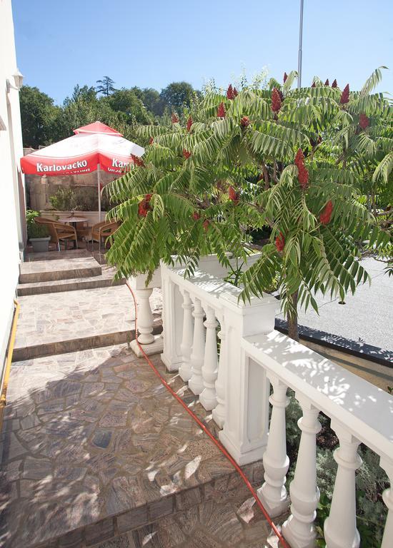 Guesthouse Villa Adria Malinska Εξωτερικό φωτογραφία