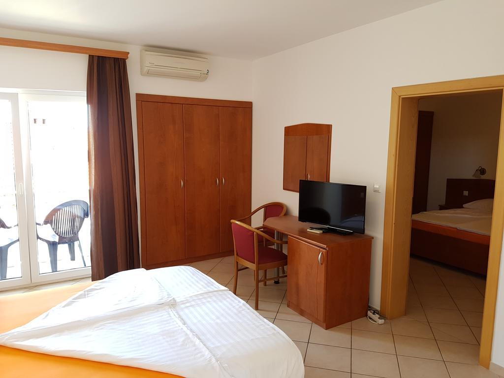 Guesthouse Villa Adria Malinska Εξωτερικό φωτογραφία
