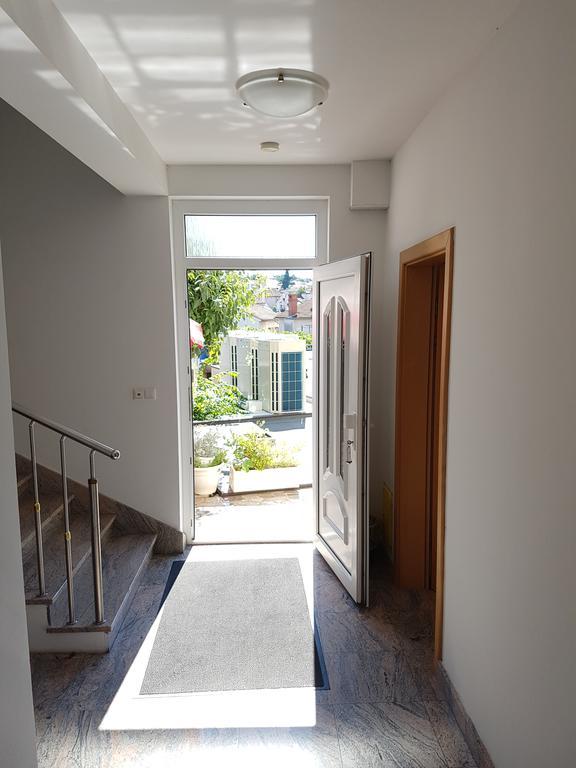 Guesthouse Villa Adria Malinska Εξωτερικό φωτογραφία
