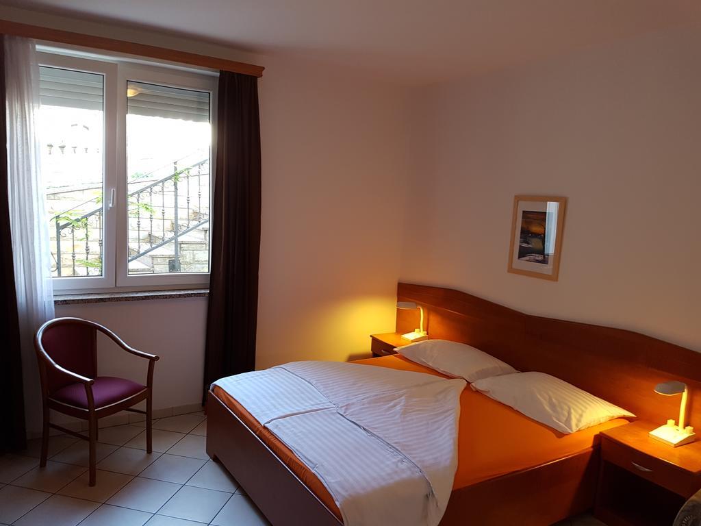 Guesthouse Villa Adria Malinska Εξωτερικό φωτογραφία