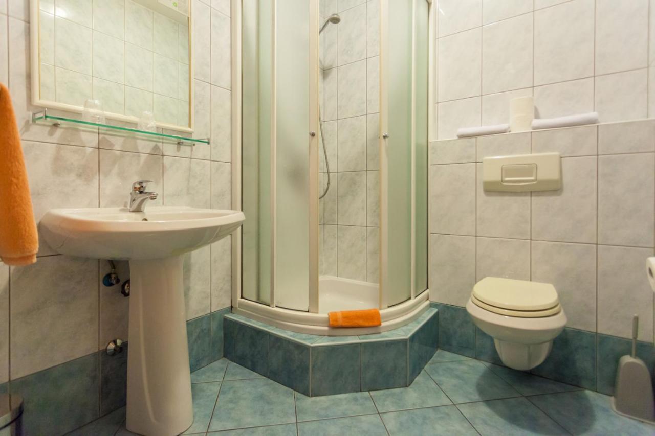 Guesthouse Villa Adria Malinska Εξωτερικό φωτογραφία