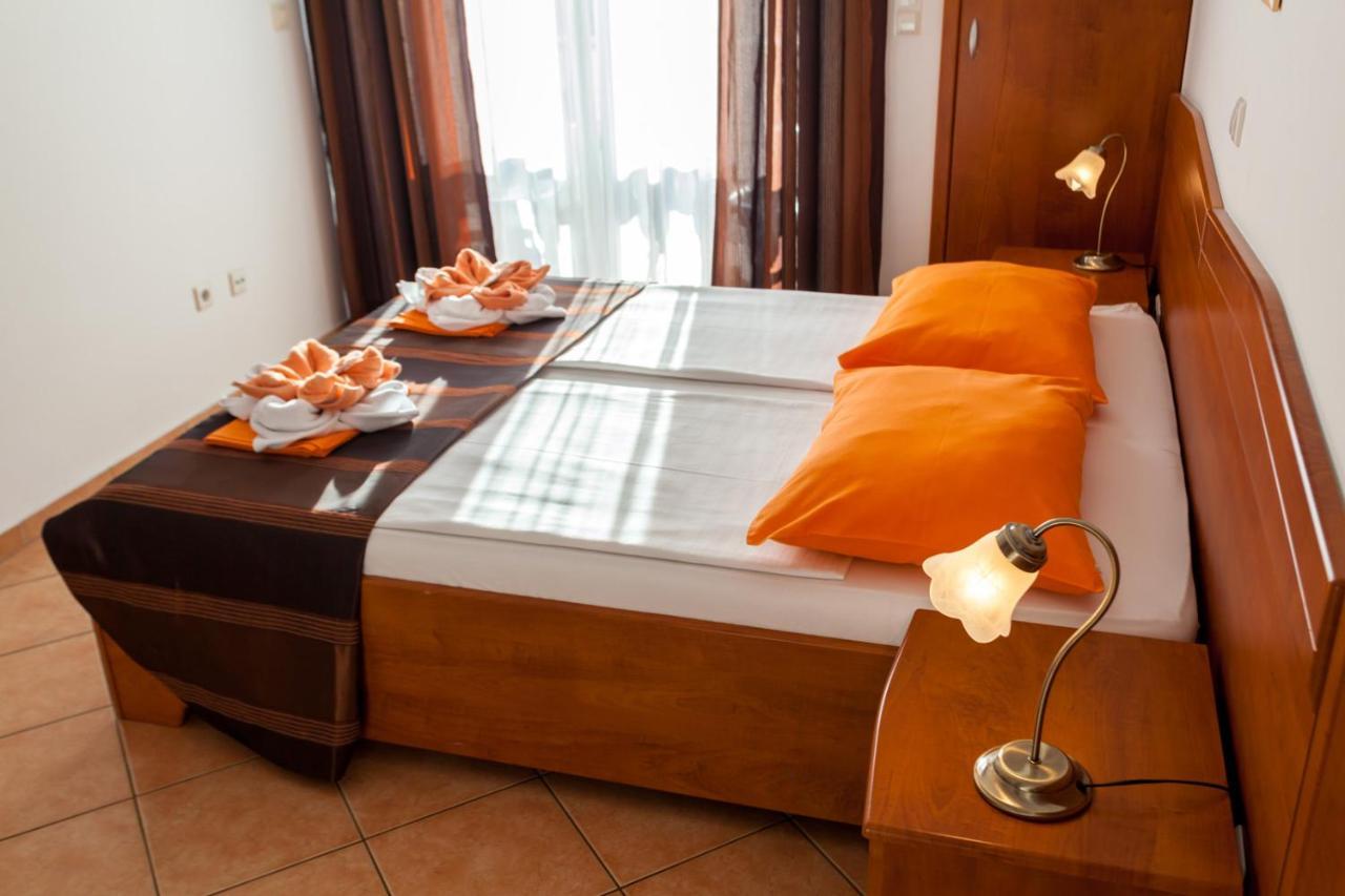 Guesthouse Villa Adria Malinska Εξωτερικό φωτογραφία